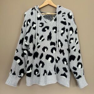 {New In} V Neck Leopard Print Hooded Sweater - Womens Medium - NWT